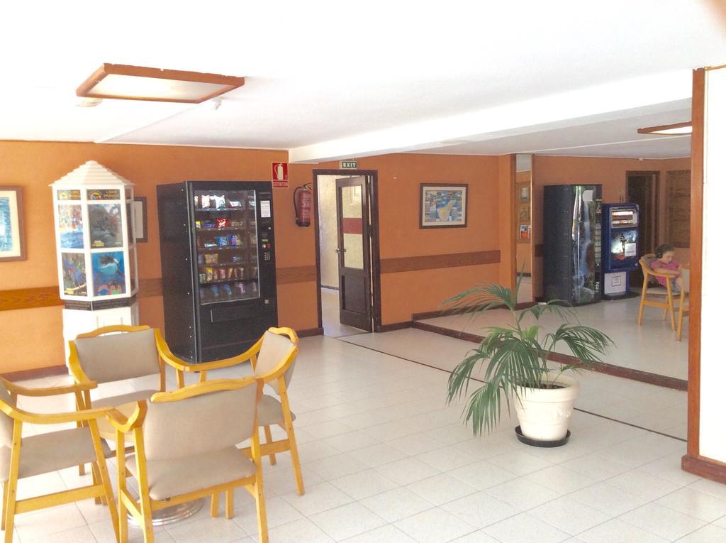 Apartment With Terrace In Playa De Las Americas Bagian luar foto